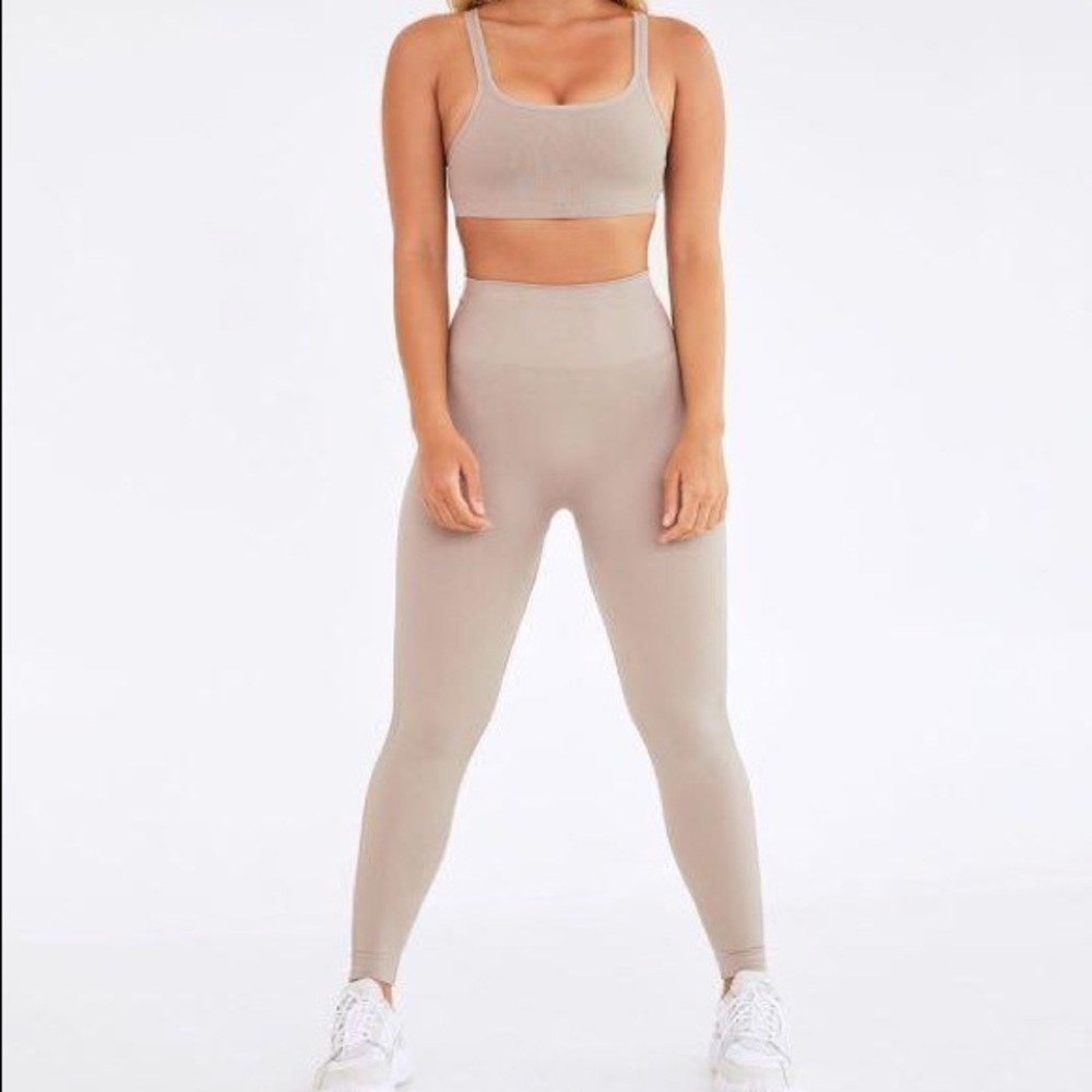 2 piece Set active stardust sculptflex workout set.
